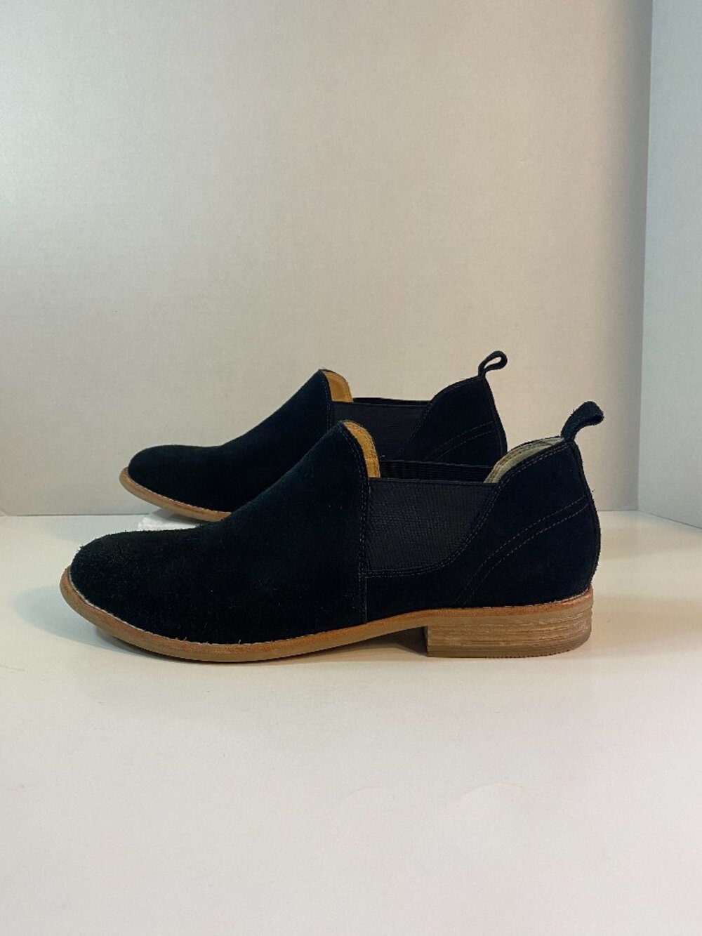 Clark's SZ 11M Artisan Black Suede Boots